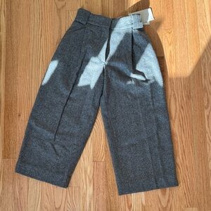 COS women Gray Cropped Pleated Pants | Size 2 NWT